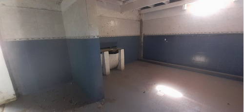 Imagen 6 de 10 de Se Vende Tinglado En Merlo