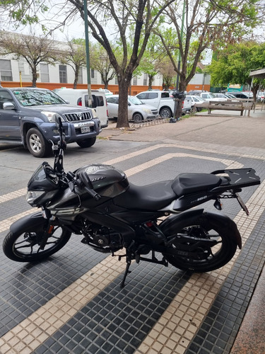 Rouser 160