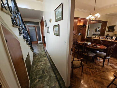 Casa Lote Propio 5 Amb. Con Jardín Y Pileta Floresta