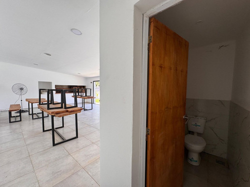 Casa En Housing Con Pileta 3 Dorm Arguello