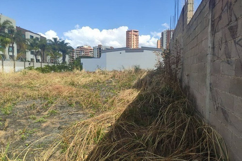 Imagen 6 de 16 de Venta De Terreno En Mañongo, Detras De Lidohotel,133219 Mp