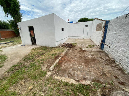 Casa 2 Dormitorios Y Baño,con Entrega Y Financiación