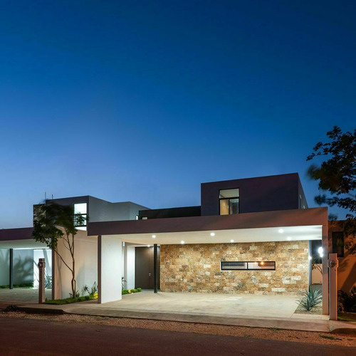 Imagen 1 de 22 de Casa En Venta En Privada Residencial Amidanah,temozón Norte