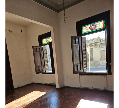Caserón En Avenida Para Reciclar Como Vivienda Y/o Local Ó Cowork