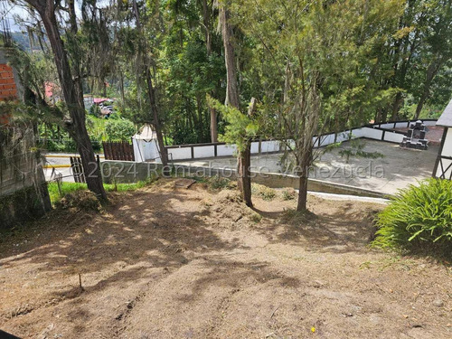 Terreno En Venta En La Colonia Tovar Cda 25-537 Yf