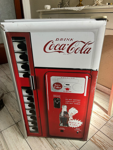 Heladera Exhibidora Ploteada Perfecto Estado !!! Blanco Ploteado De Coca Cola (Usado)