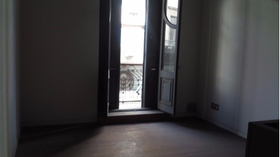 Venta apartamento Venta De Apto. U Oficina C/gje. A Estrenar !! 000 - Ciudad Vieja 2 dormitorios