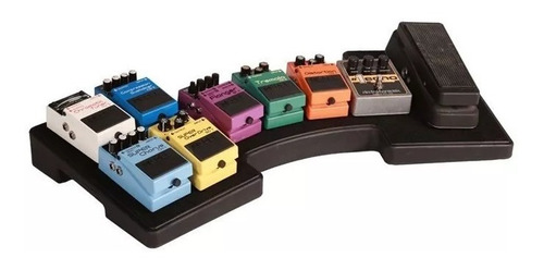 Pedalboard Estuche Para Pedales Con Fuente Gator G-mega-bone