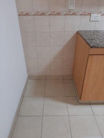 Imagen 6 de 14 de Excelente Departamento Permuta En Villa Luzuriaga 4 Ambientes Living Comedor Playroom