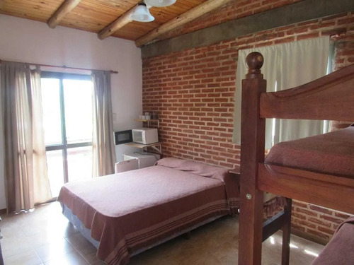 Imagen 13 de 13 de Hospedaje En Gualeguaychú De Habitaciones, Departamentos, Dupex Desde 2 A 9 Personas Con Pileta