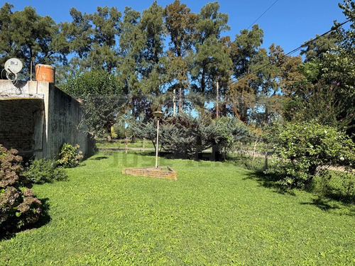 Lote En Venta De 10 X 22,5 En Esquina (225 M2). Ubicado En Calle 137 Y 54 General Belgrano. Sobre Colectora De Ruta 29, A Pocas Cuadras Del Rio Salado.