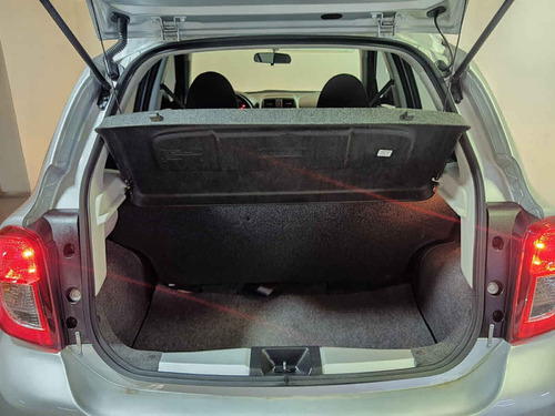Imagen 10 de 11 de Nissan March 2020 5p Advance L4/1.6 Man