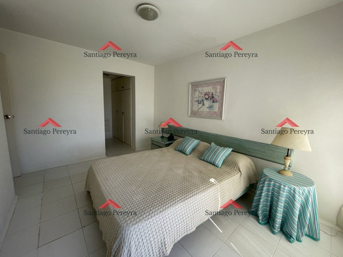 Imagen 12 de 18 de Apartamento En Excelente Ubicación Con Vista Al Mar