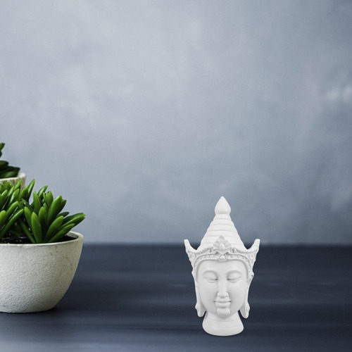Estatua De Buda De Resina: Figura Religiosa Del Sudeste Asiá