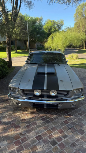 Ford Mustang Shelby 1967 Replica