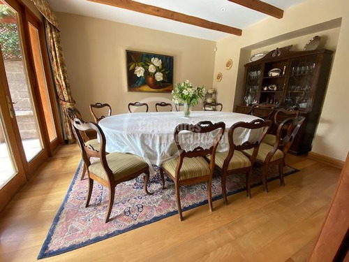 Casa En Venta De 6 Dorm. En Lo Barnechea