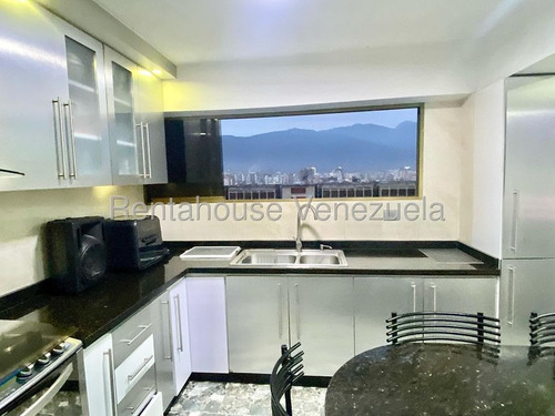 Se Ofrece En Venta Hermoso Y Amplio Apartamento Remodelado Ubicado En El Paraiso