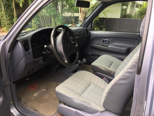 Toyota Hilux 2.8 D/cab 4x4 D Dlx