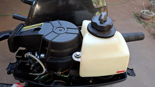 Vendo Motor De Popa Toyama 3,6hp