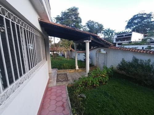 Imagen 12 de 14 de Amplia Casa En Venta Prados Del Este Mls #22-748