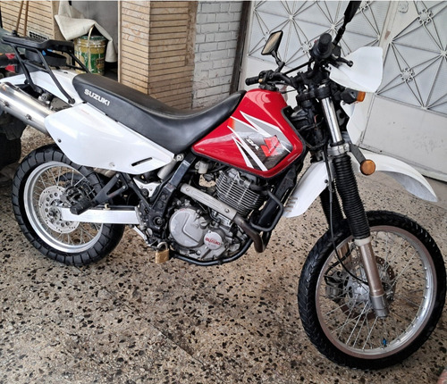Suzuki Dr650 2015 Excelente, Cuidada. Bogotá. Traspaso Al Dí