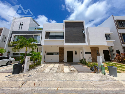 Casa En Renta En Cancun Arbolada