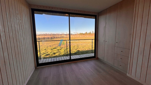 Casa En Venta De 3 Dorm. En Frutillar