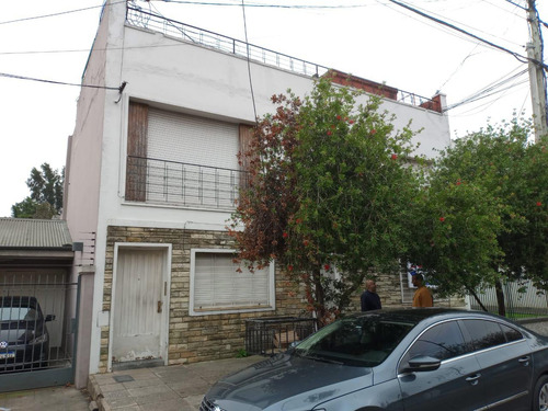 Venta Ph 2 Amb. En Ramos Mejía - Buen Estado