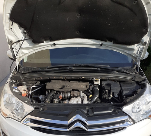 Imagen 5 de 7 de Citroën C4 Lounge 2015 1.6 Tendence Hdi 115cv Am16