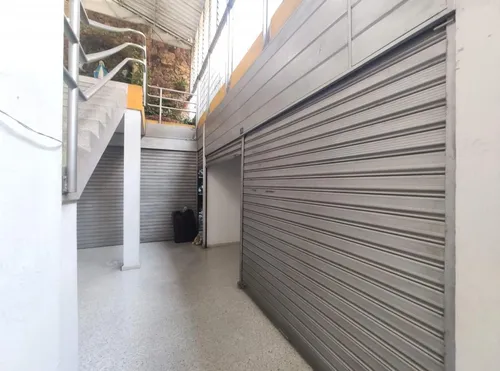 Local En Arriendo En Centro. Cod A21777