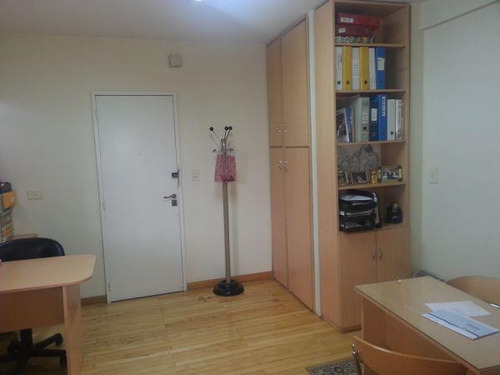 Oficina Apto Profesional / No Apto Vivienda/ En Centro De Monte Grande