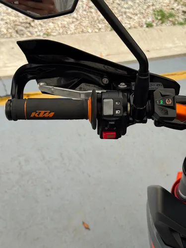 Ktm 690 Smc R Escape Akrapovic