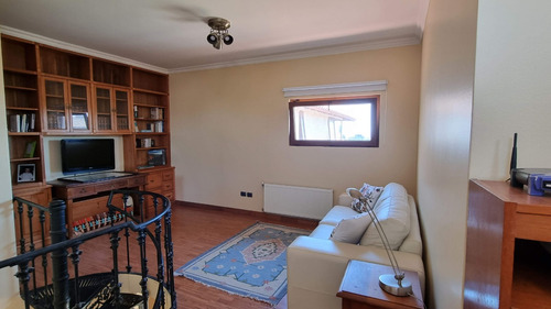 Gran Casa Familiar Con Piscina, Jardín, Quincho