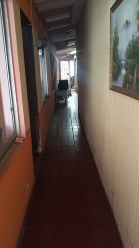 ¡oportunidad En Concepción: Casa Amplia Y Bien Ubicada!