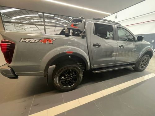 Imagen 10 de 25 de Nissan Frontier 2023 2.3bt Pro4x 4x4 At L22