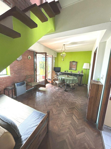 Departamento Sobre Avenida - 3 Amb Al Frente - 2 Balcones - Excelente Vista Y Ubicacion