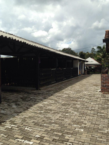 Finca En Venta En La Ceja ( Via Hacia La Union A 2,5 Km Del Parque Principal)