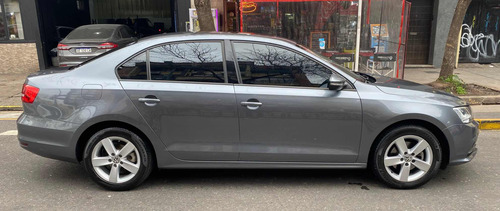 Volkswagen Vento 2.5 Advance Plus 170cv