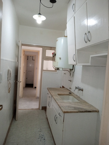 Imagen 9 de 14 de Departamento De 2 Ambientes Con Dependencia Y Lavadero.