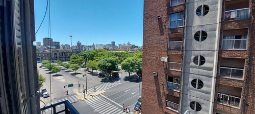 Imagen 2 de 29 de Avenida Rivadavia Al 3000 Y La Rioja 150 M2 4 Ambientes
