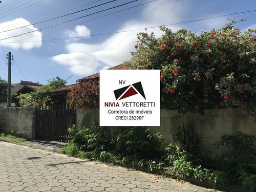 Imagem 2 de 18 de Casa A Venda No Bairro Ingleses Do Rio Vermelho Em - 4676-1