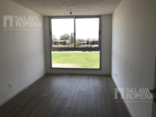 Imagen 2 de 5 de Departamento En Venta 1 Dormitorio 1 Bano En Maldonado.