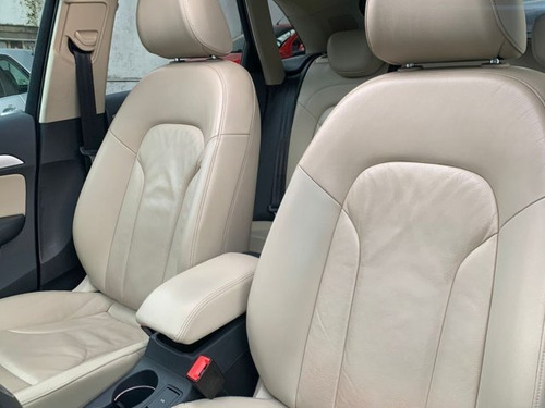 Imagem 9 de 12 de Q3 1.4 Tfsi Ambition Gasolina 4p S Tronic