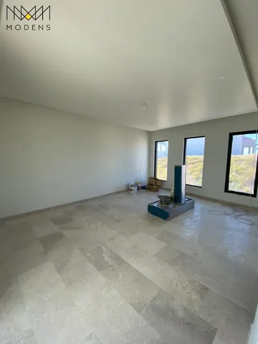 Venta Espectacular Casa Al Norte De La Ciudad