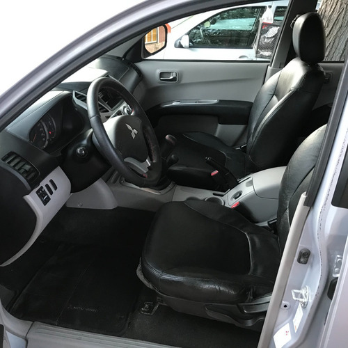 Imagen 8 de 9 de Mitsubishi L-200