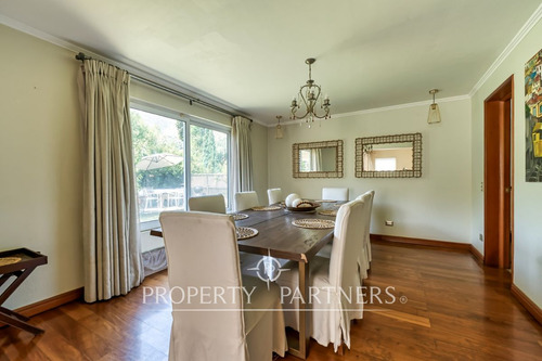 Cómoda Casa En Condominio, El Arrayán