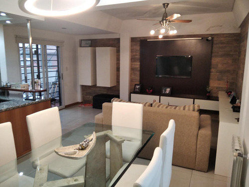 Venta Depto De Cinco Amb Con Cochera En Ramos Mejia Sur