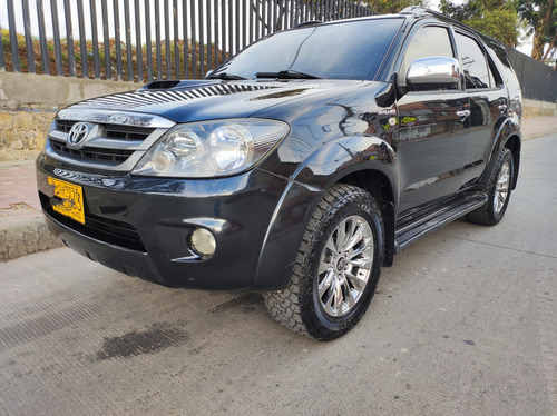 Toyota Fortuner 3.0 Sr5