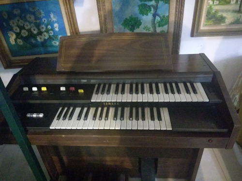 Órgano Eléctrico Yamaha. Modelo Bk5