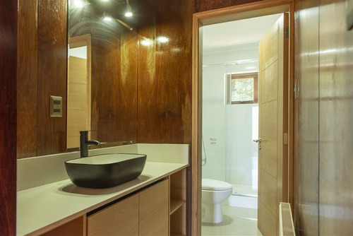 Rilan - Tey, Estupenda Casa En Venta De 6 Dorm. Castro
